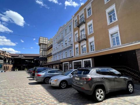 комерційна за адресою Святого Миколая вул. (Артема), 6