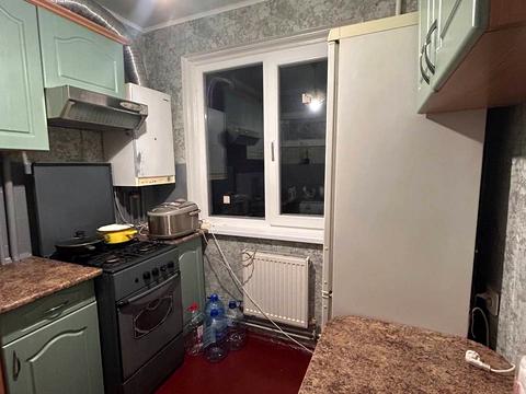 квартира за адресою Космонавтів вул., 8а