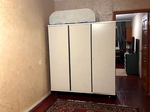 квартира за адресою Космонавтів вул., 8а