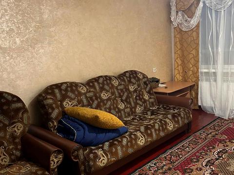 квартира за адресою Космонавтів вул., 8а