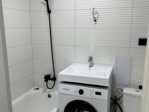 квартира за адресою Дмитра Яворницького вул. (), 12