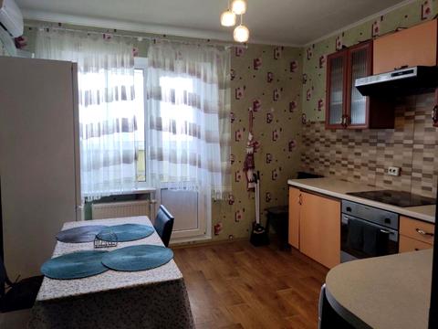 квартира за адресою Науки просп., 60-А