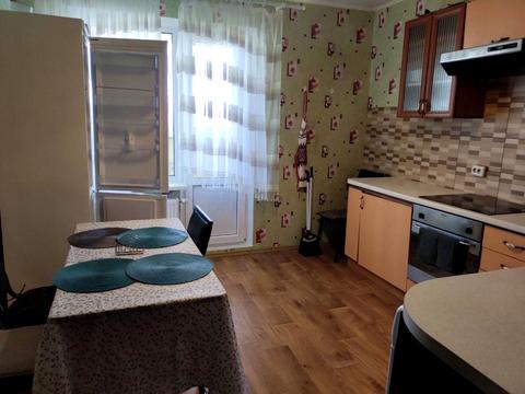 квартира за адресою Науки просп., 60-А