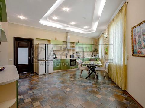 будинок за адресою Київ, Богатирська вул.