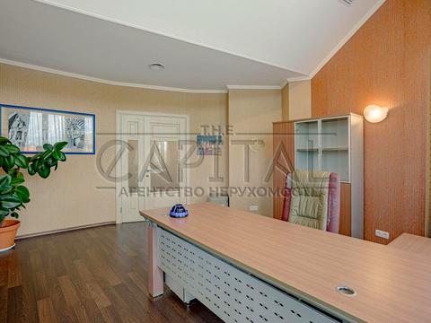 будинок за адресою Київ, Богатирська вул.