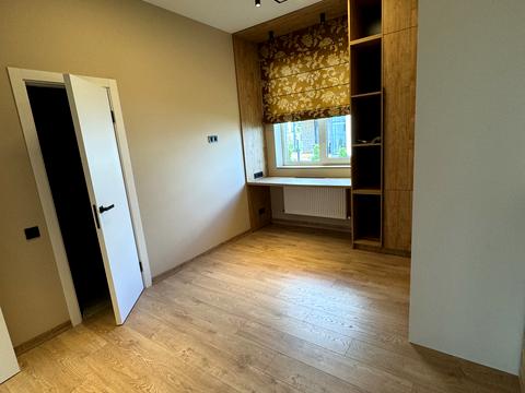 будинок за адресою Лугова