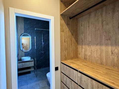 будинок за адресою Лугова