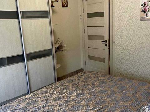 квартира за адресою Софії Русової вул., 5-Б