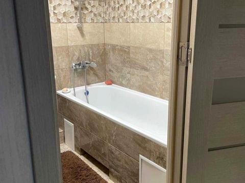 квартира за адресою Софії Русової вул., 5-Б