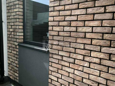 будинок за адресою с. Петропавлівська Борщагівка, Каштанова вул.