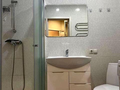 квартира за адресою Українська вул., 83б к.1-5