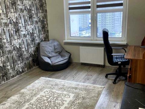 квартира за адресою Софії Русової вул., 5-Б