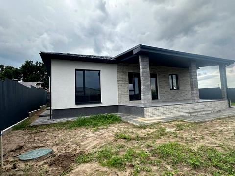 дом по адресу Евгения Плужника ул.