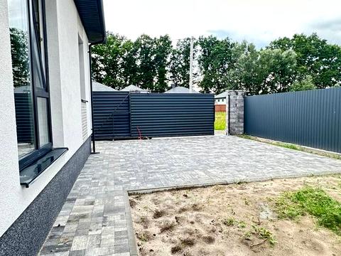 дом по адресу Евгения Плужника ул.