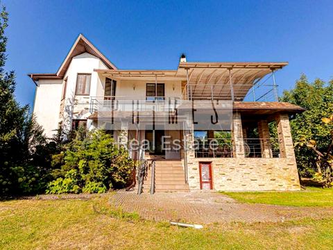 будинок за адресою Одеська вул., 1