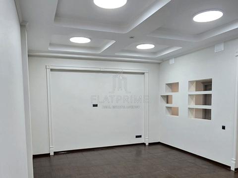 комерційна за адресою Михайлівська вул., 20-Б