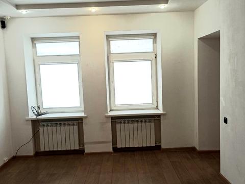 коммерческая по адресу Крещатик ул., 44А