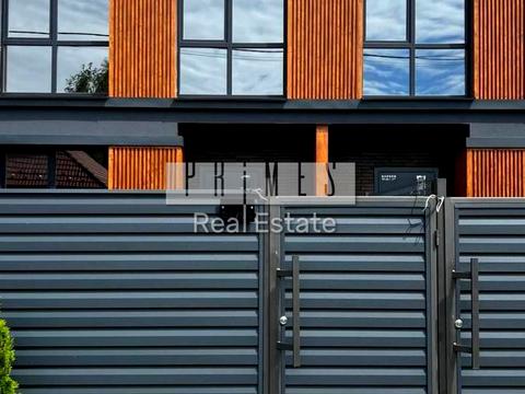 будинок за адресою Лугова