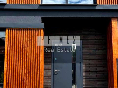 будинок за адресою Лугова