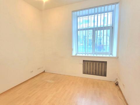 коммерческая по адресу Стельмаха Михаила ул., 8