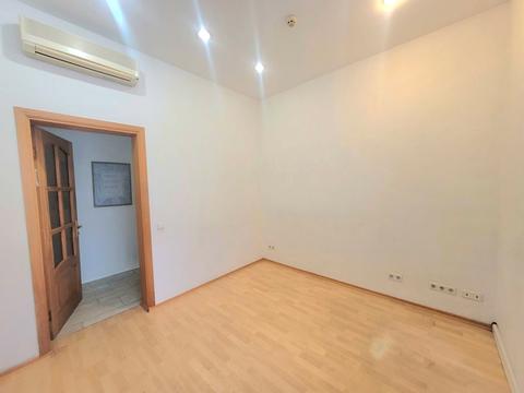 коммерческая по адресу Стельмаха Михаила ул., 8