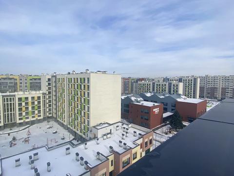 комерційна за адресою Угорська вул., 12