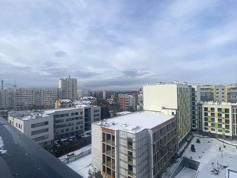 комерційна за адресою Угорська вул., 12