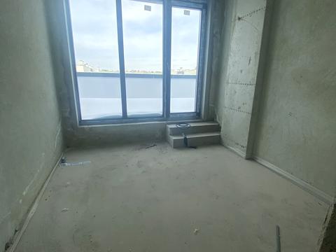 комерційна за адресою Угорська вул., 12