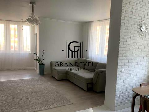 квартира по адресу Анны Ахматовой ул., 30