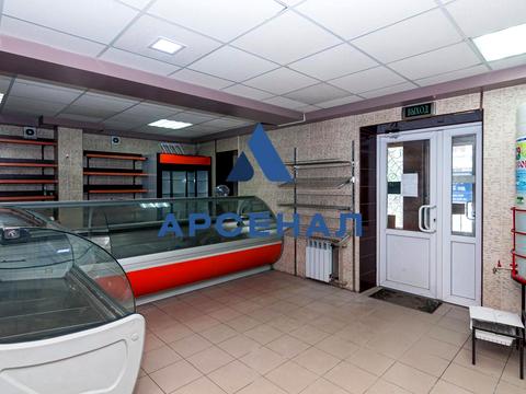 комерційна за адресою Чумаченка вул., 38/15