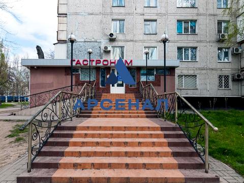 комерційна за адресою Чумаченка вул., 38/15