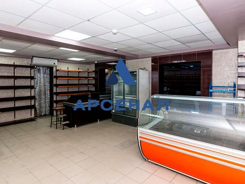 комерційна за адресою Чумаченка вул., 38/15