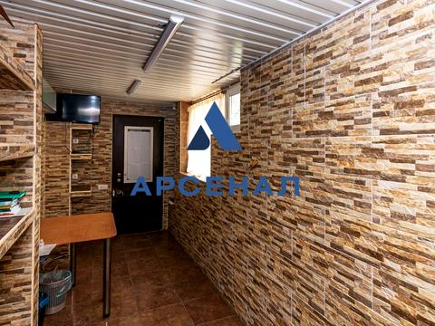 комерційна за адресою Чумаченка вул., 38/15