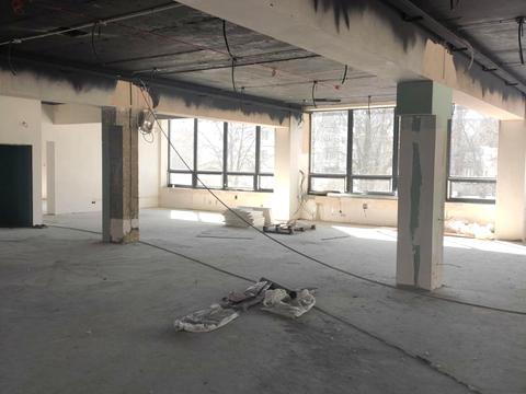 комерційна за адресою Солом'янська вул., 33