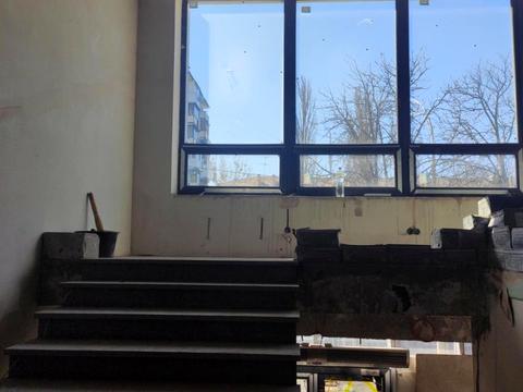 комерційна за адресою Солом'янська вул., 33