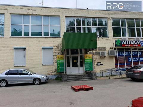 комерційна за адресою Солом'янська вул., 33