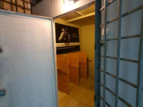 комерційна за адресою Солом'янська вул., 33