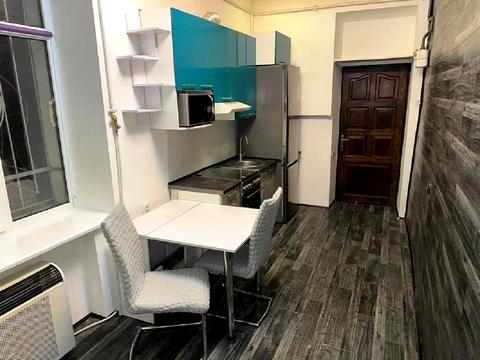 квартира за адресою Гайдамацька вул., 8