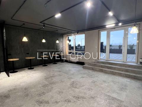 коммерческая по адресу Днепровская набережная ул., 15-Є