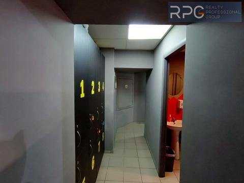 комерційна за адресою Костянтинівська вул., 25