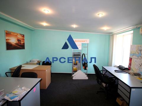 комерційна за адресою Миколи Краснова вул., 10