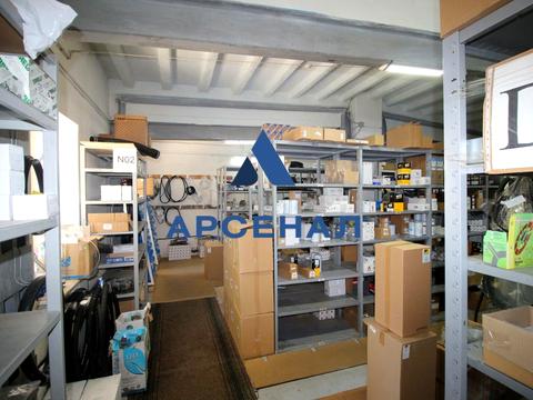 комерційна за адресою Миколи Краснова вул., 10