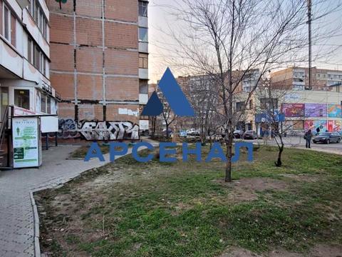 комерційна за адресою Автозаводська вул., 40