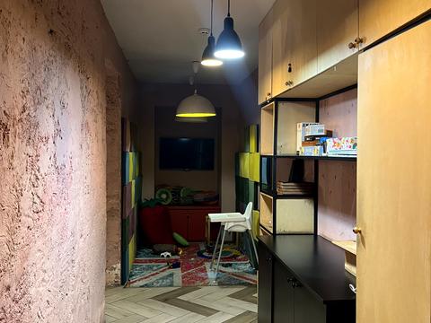 комерційна за адресою Садова вул., 12