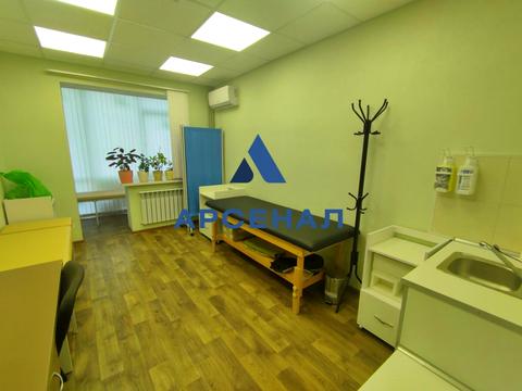 комерційна за адресою Василя Сергієнка вул. (Задніпровська), 13