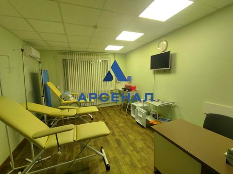 комерційна за адресою Василя Сергієнка вул. (Задніпровська), 13