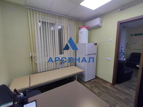 комерційна за адресою Василя Сергієнка вул. (Задніпровська), 13