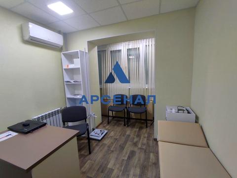 комерційна за адресою Василя Сергієнка вул. (Задніпровська), 13