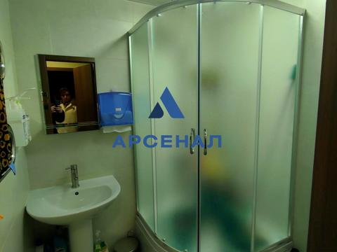 комерційна за адресою Василя Сергієнка вул. (Задніпровська), 13