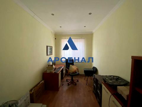 комерційна за адресою Єлизавети Щедрович, 73